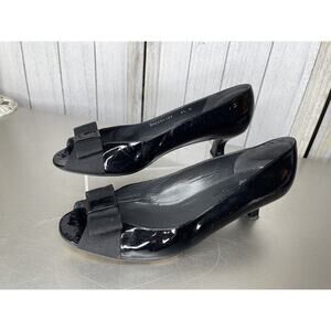 Stuart Weitzman Kitten Bow Heels Shoes 9.5M Patent Leather Pumps Peep Toe